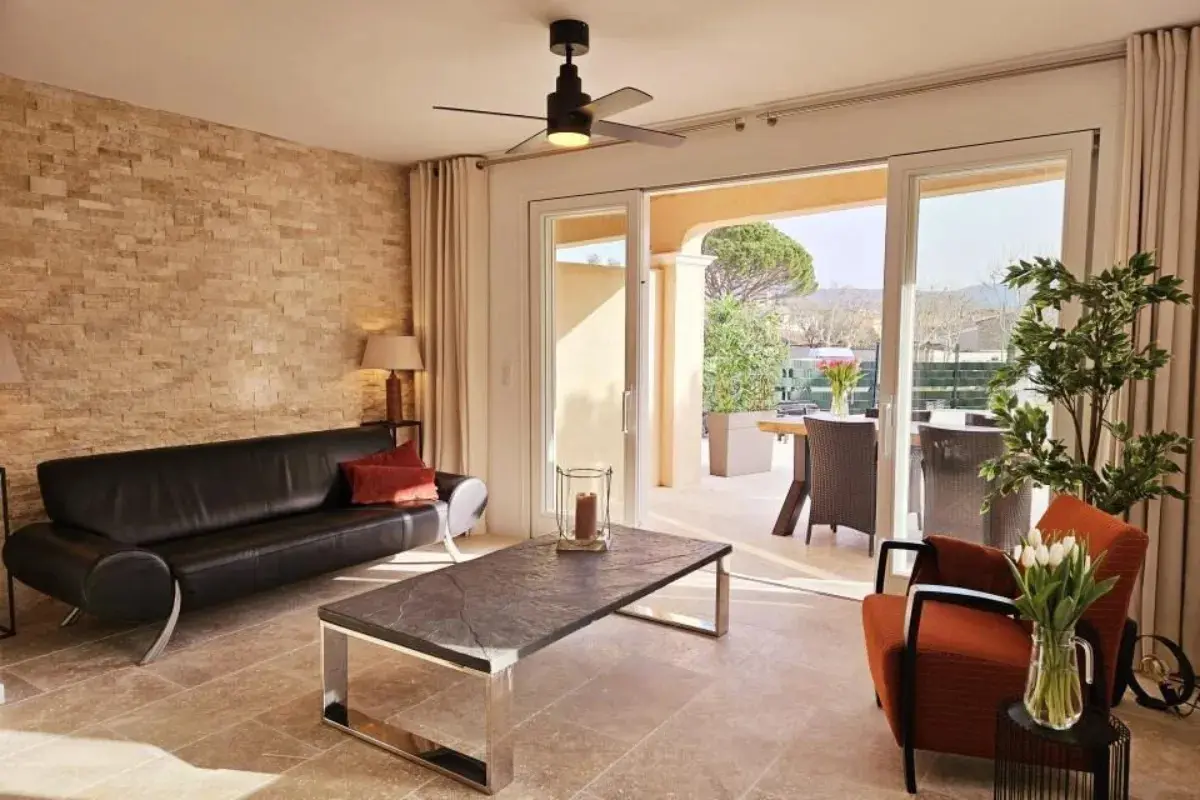 Les Deux Oliviers Plan de la Tour 6