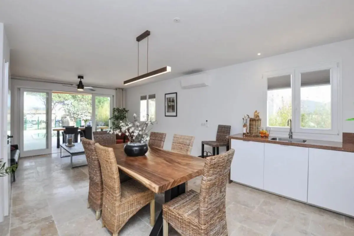 Les Deux Oliviers Plan de la Tour 12