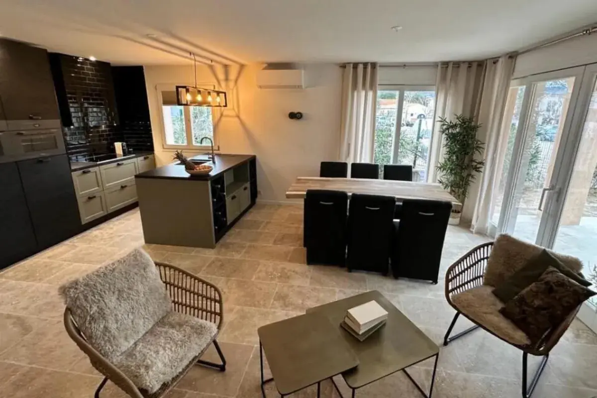 Les Deux Oliviers Plan de la Tour 28