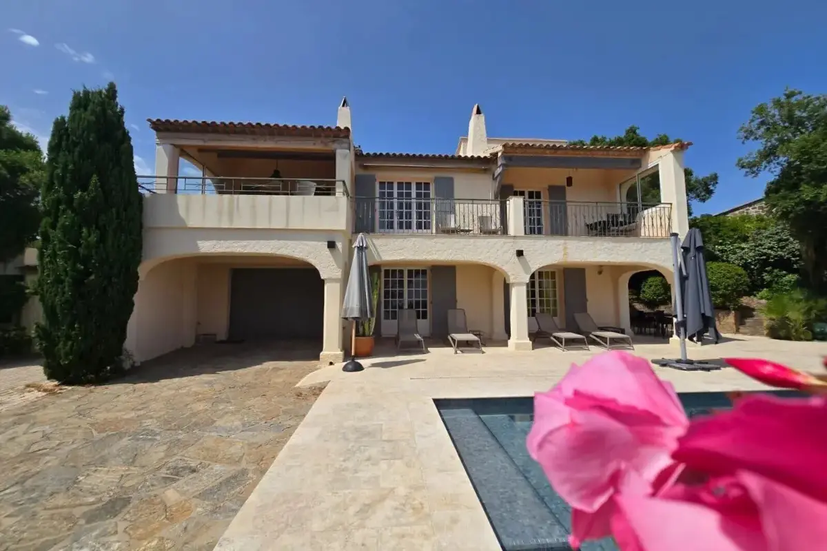 Savoir Vivre Les Issambres 7